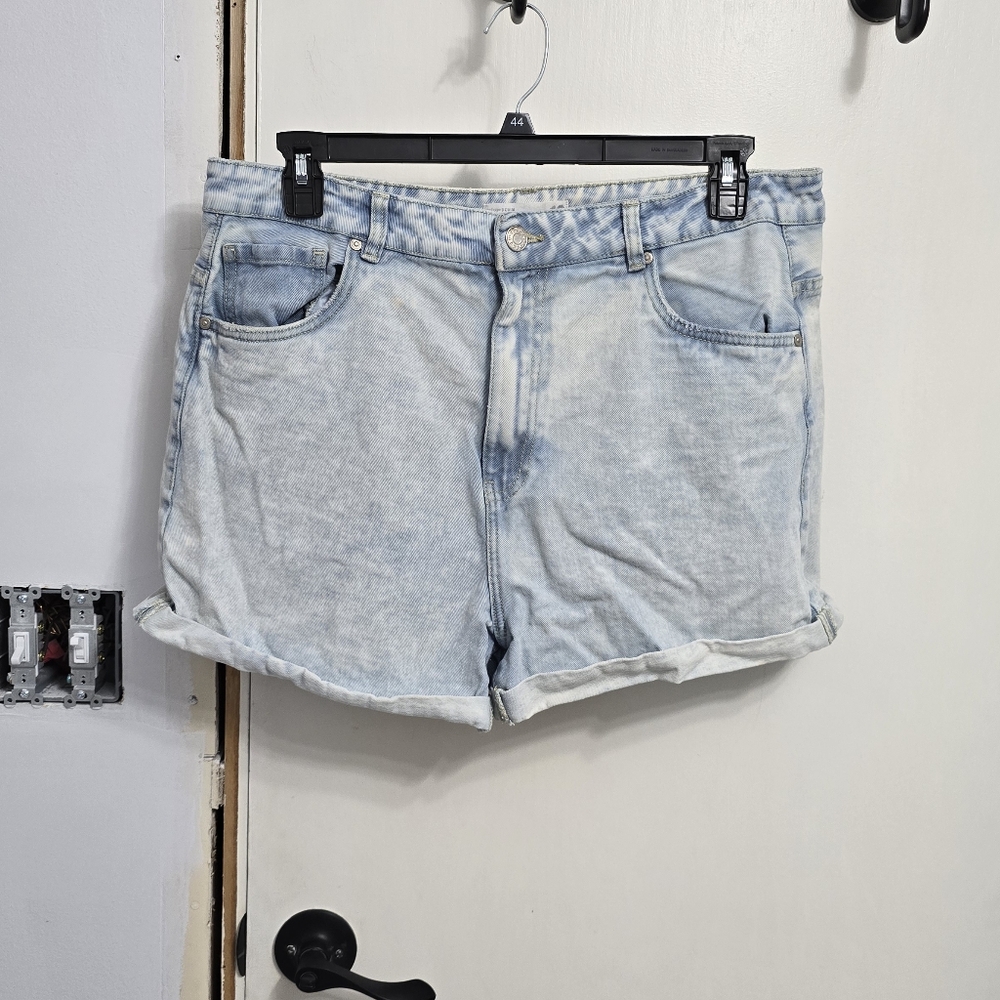 Women's Mom Jean Shorts